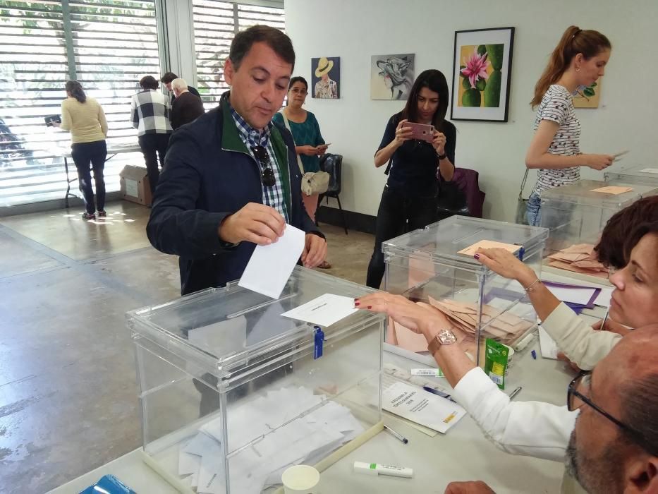 José Manuel Bermúdez vota
