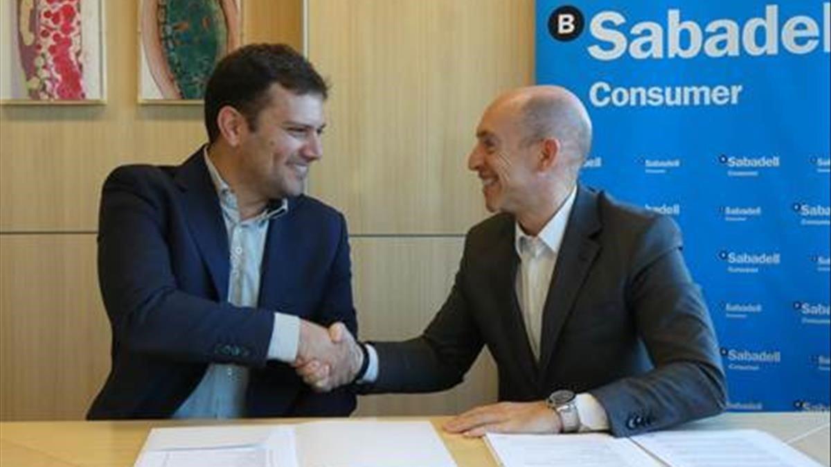 Pere Monràs, CEO de Nemuru, y Joaquín Subirá, de Sabadell Consumer Finance. Pere Monràs, CEO de Nemuru, y Joaquín Subirá, de Sabadell Consumer Finance.