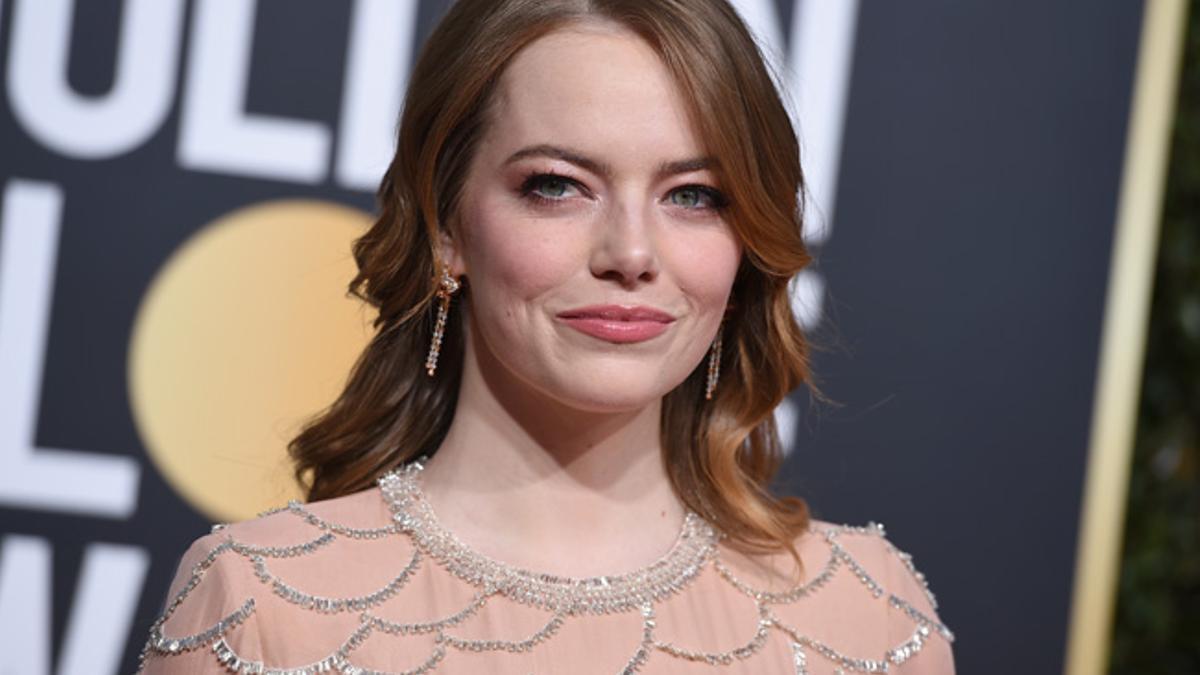 Globos de Oro 2019: Emma Stone y su maquillaje con destellos plateados