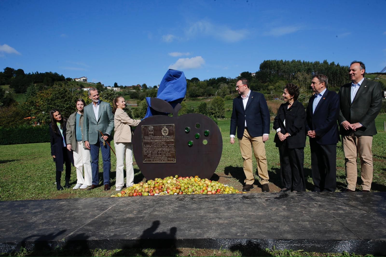 La Familia Real visita Arroes, Peón y Candanal, Pueblo Ejemplar 2023