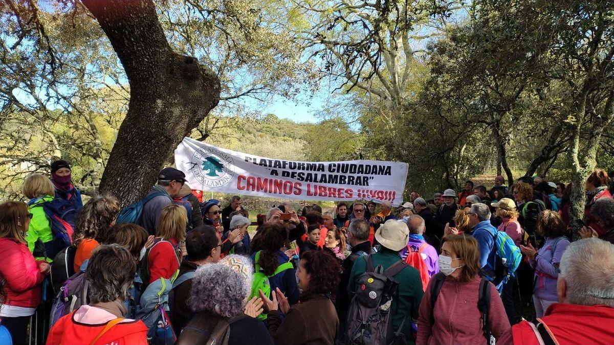 Imagen de una marcha reivindicativa por la Sierra de Córdoba.