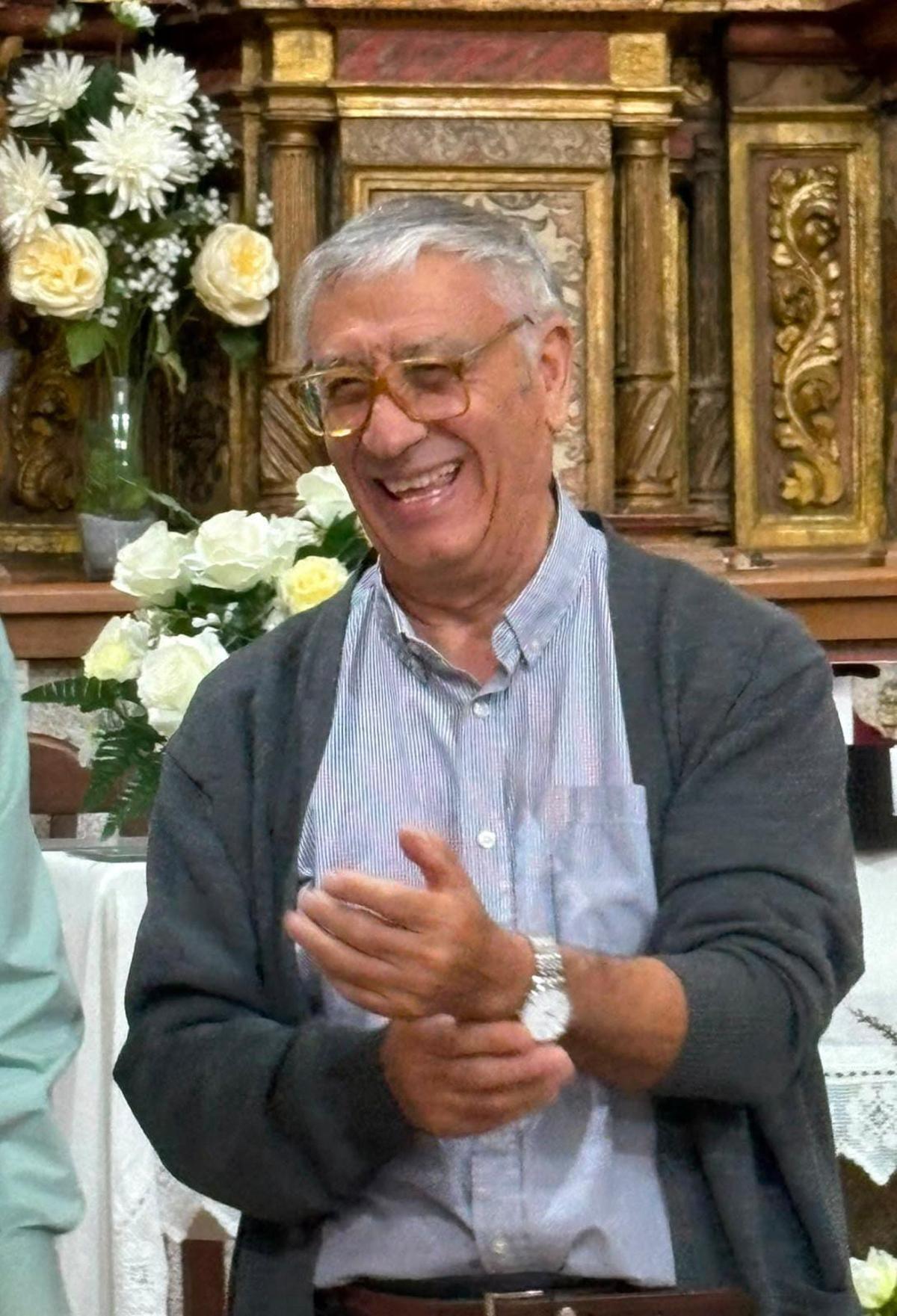 El sacerdote Pablo Cisneros