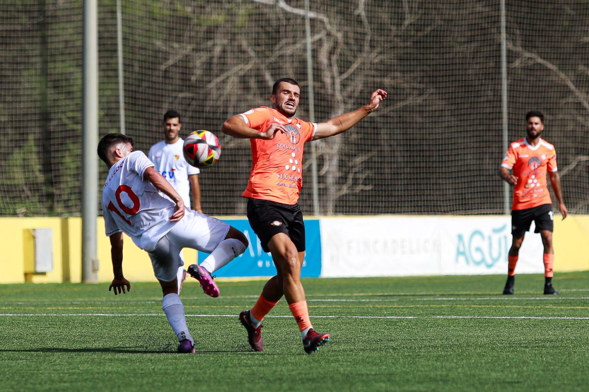 Las fotos del partido entre la Penya Independent y el Terrassa