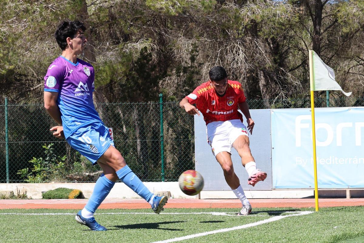 Las imágenes de la derrota de la SD Ibiza ante el Atlético Baleares