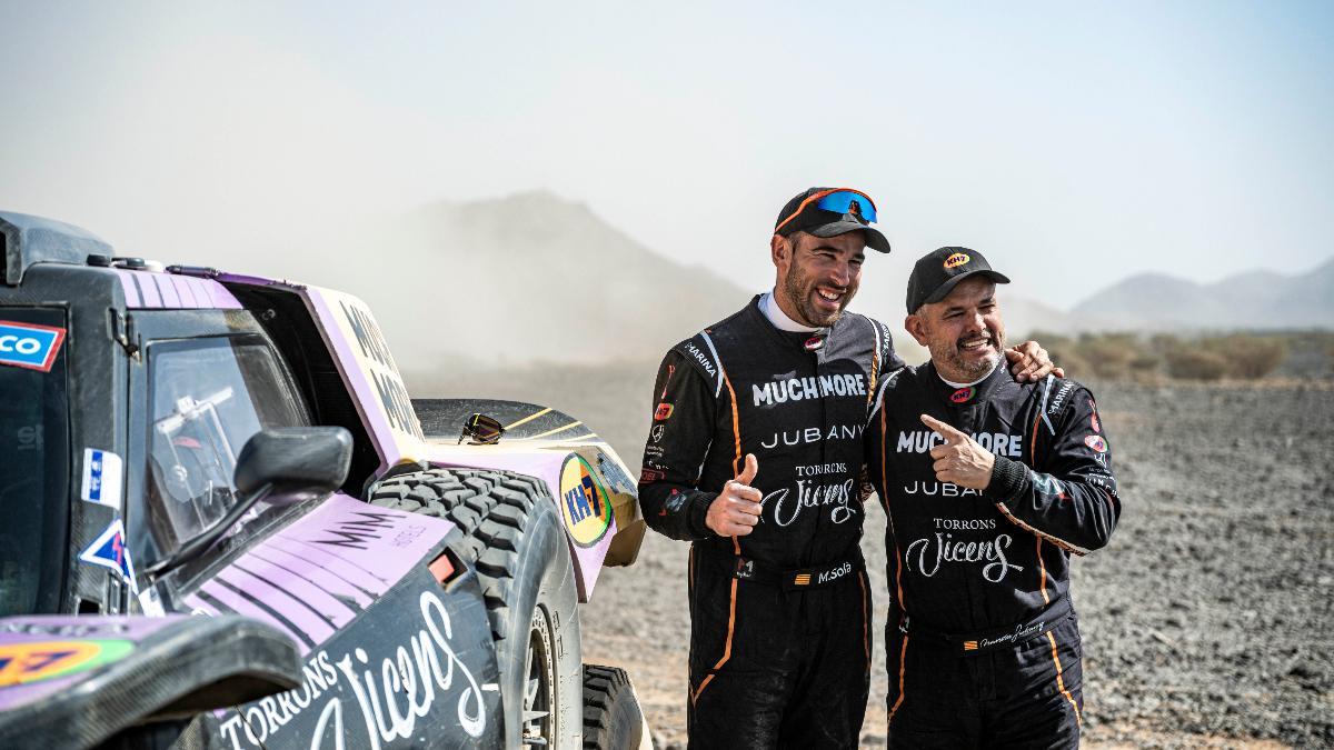 El cocinero Nandu Jubany presenta su coche para el próximo Dakar