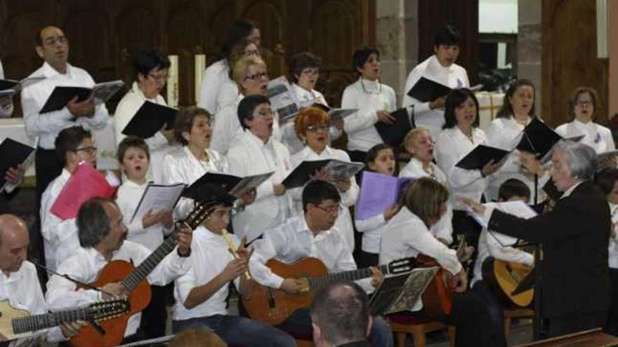 Los conciertos de Navidad llegan a los barrios de Pantoja y Carrascal