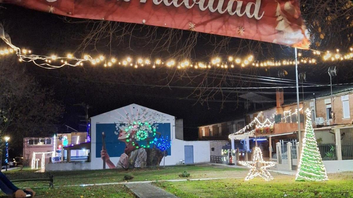 Una de las decoraciones navideñas que muestra Alagón del Río.