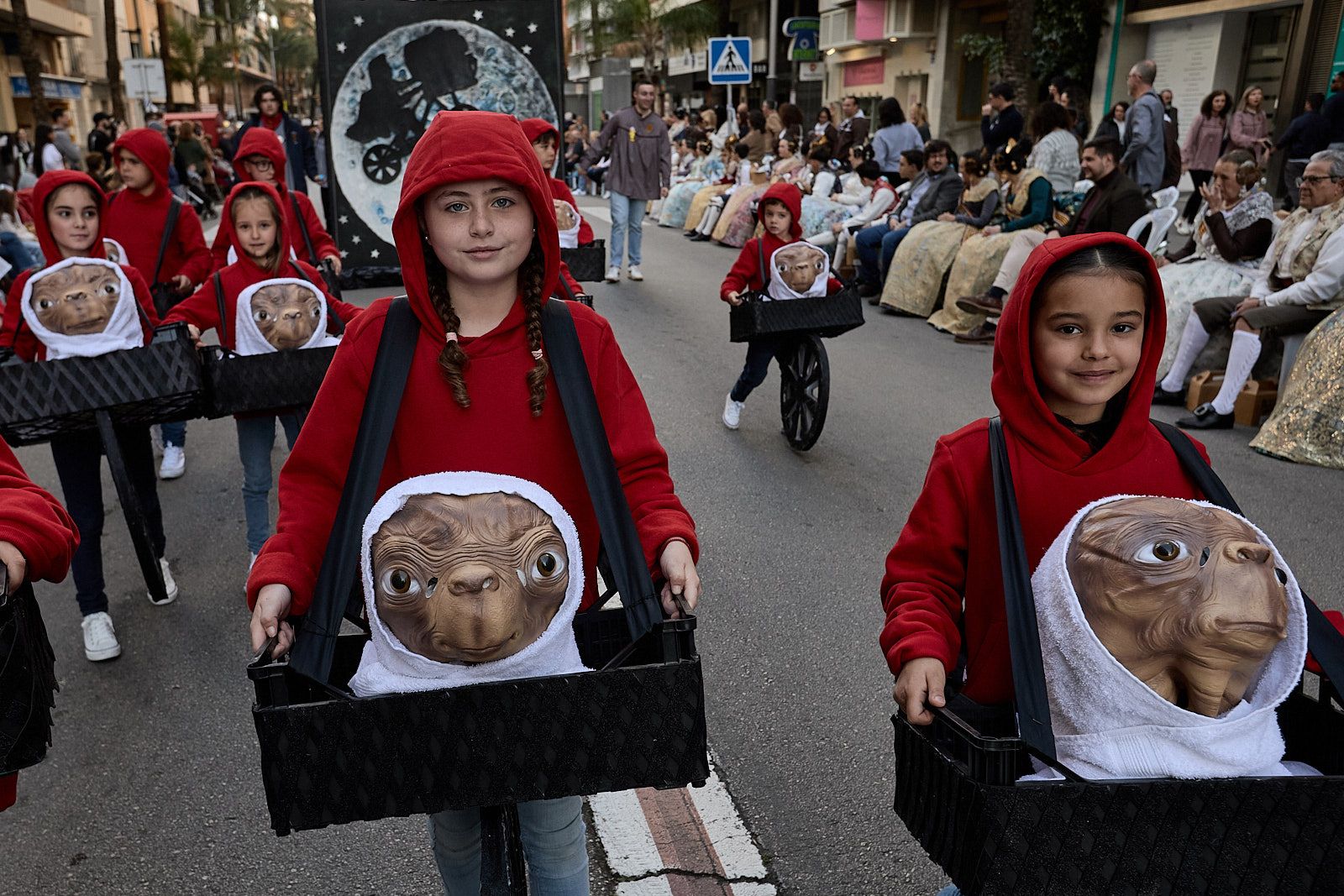 La Cavalcada de las Fallas de Gandia, en imágenes