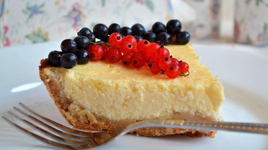 Tarta de yogur griego sin azúcar al microondas: la receta fácil y rápida que arrasa