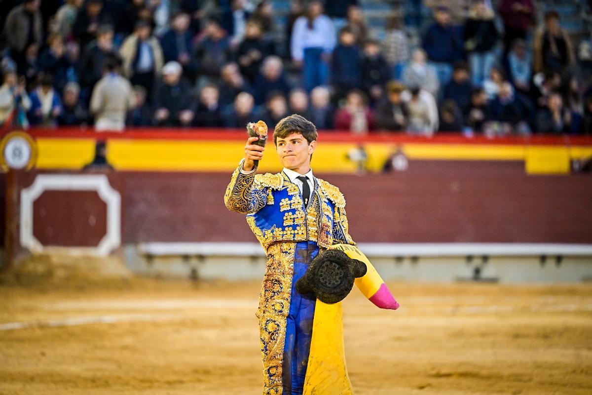 Primera jornada de la feria taurina de la Magdalena, en imágenes