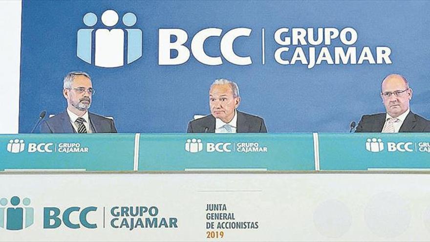 Cajamar gana 24,6 millones hasta marzo y crece en crédito a clientes