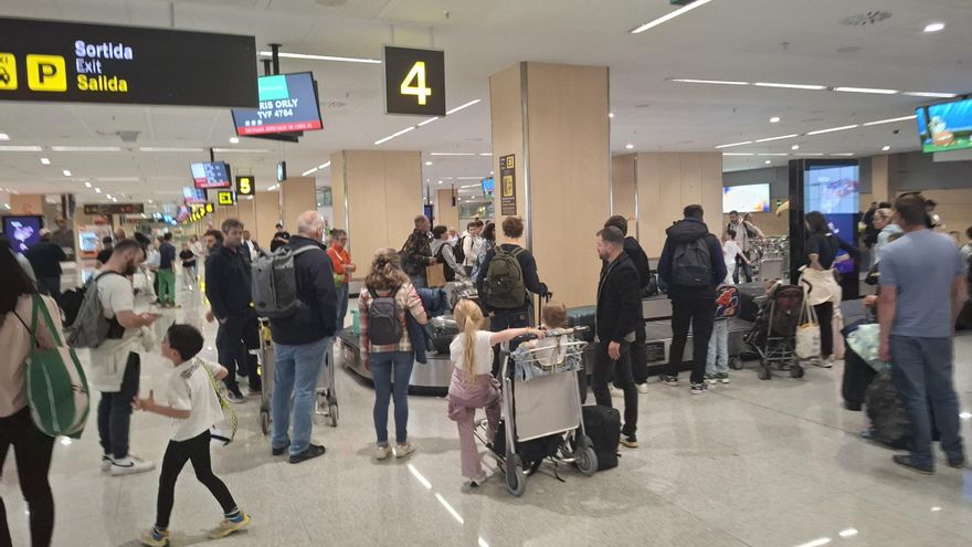 El aeropuerto de Ibiza supera de nuevo el millón de pasajeros en el mes de mayo