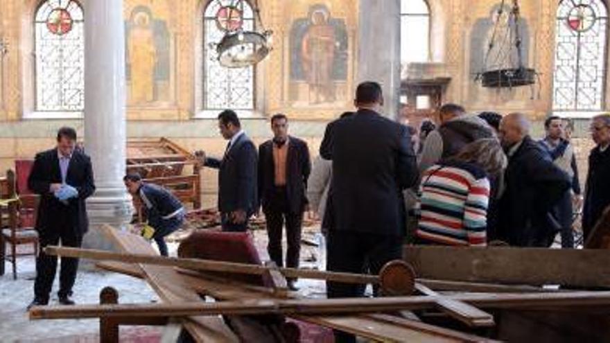 Un atemptat contra la catedral copta del Caire deixa almenys 25 morts