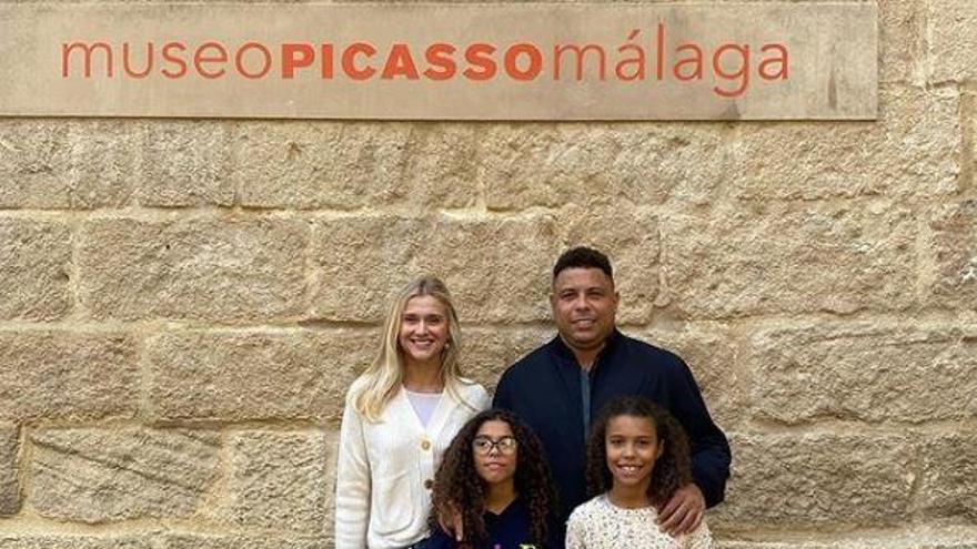 Ronaldo presume de familia en Málaga