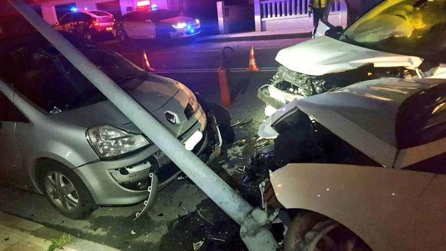 Los tres vehículos implicados en el accidente ocurrido en Corvillón. // Cedida