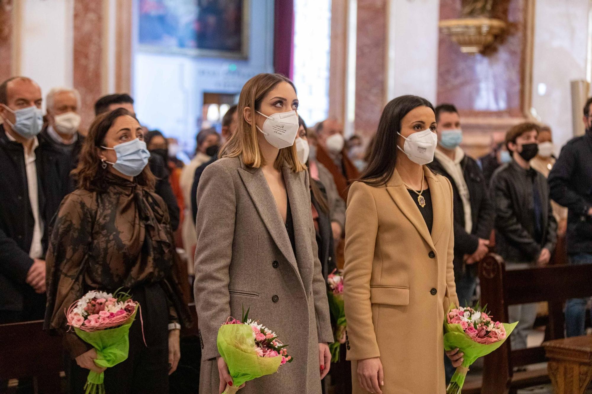 Ofrenda de las Fallas de Primera A a la Virgen de los Desamparados