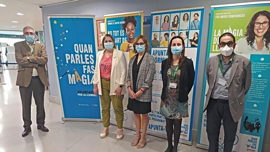 Consultes Externes de l’Hospital de Figueres acull una exposició sobre el Voluntariat per la Llengua