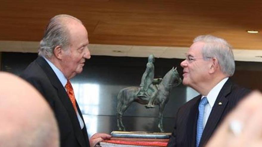 El rey Juan Carlos, con Bob Menéndez.