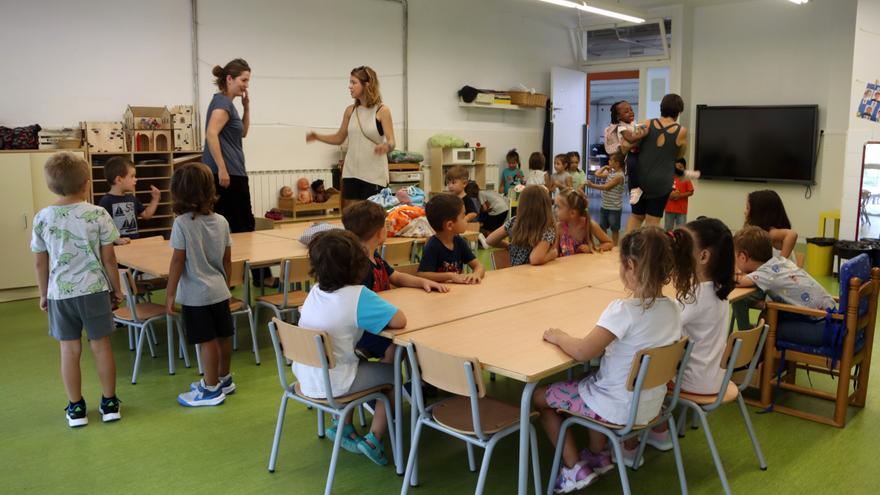 Prop d&#039;un milió d&#039;alumnes d&#039;infantil, primària i ESO tornen a les aules en un primer dia de curs marcat per la vaga