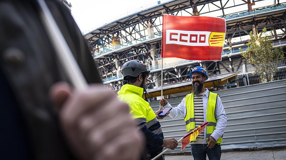 Trabajadores en situación irregular en las obras del Camp Nou.