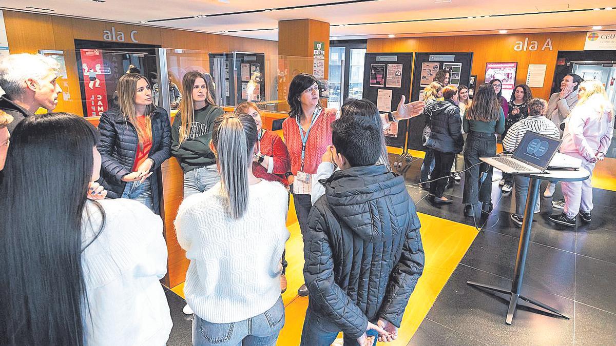 En la Semana Internacional de la Ciencia y la Paz, los universitarios analizaron el valor social de la investigación en debates y talleres.