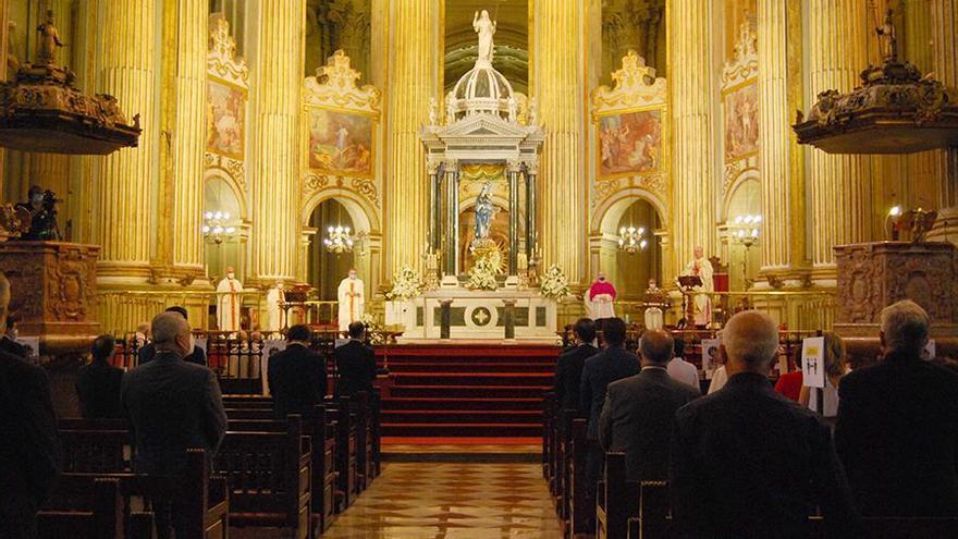 Una eucaristía en la Catedral de Málaga.