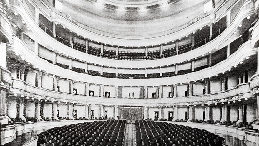 García Barbón, el teatro de los mil nombres