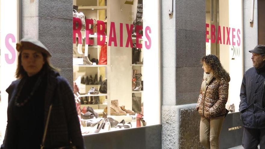 La meitat dels comerciants del centre de Girona avancen les rebaixes