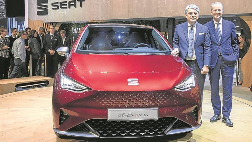 El salón de Ginebra se entrega a la electrificación del automóvil