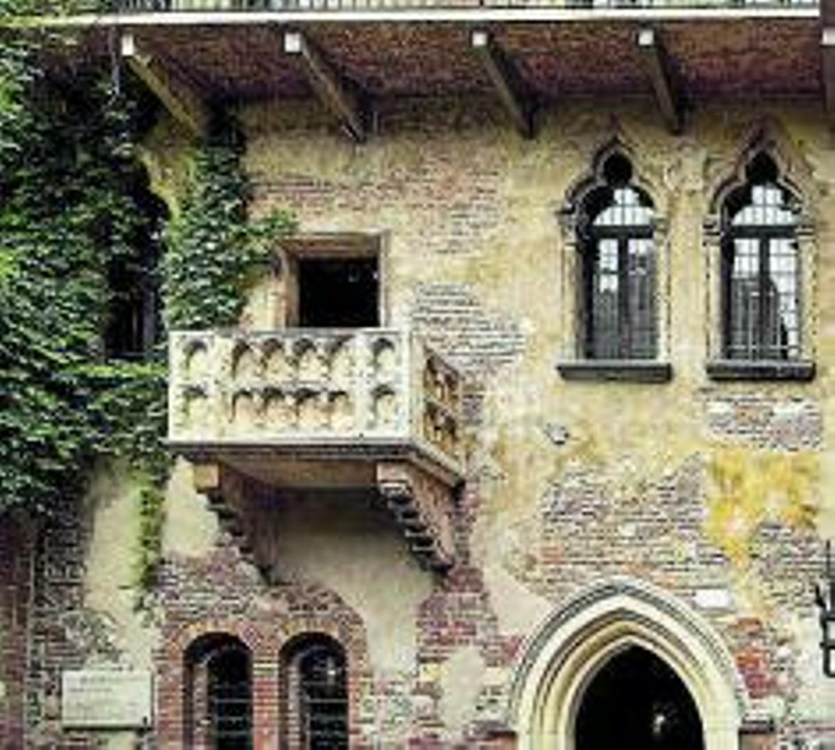 Falso balcón de la casa de Julieta, en Verona.