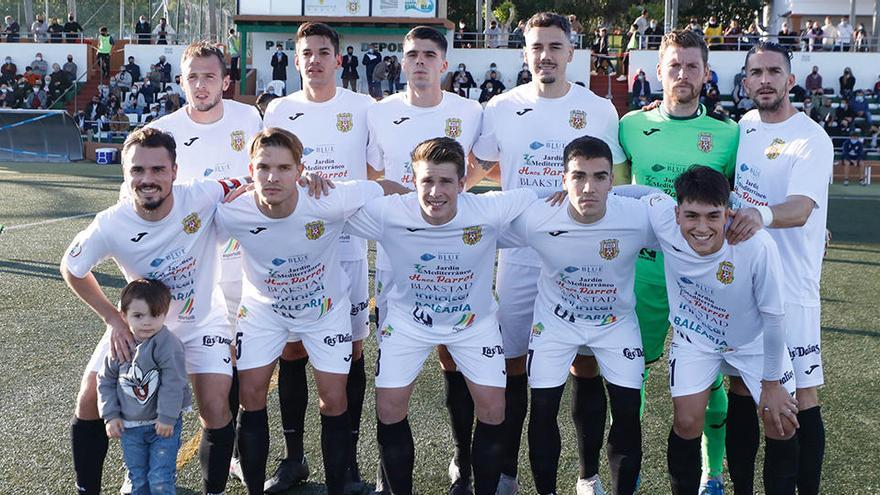 Alineación titular de la Peña el pasado domingo en el derbi ibicenco frente a la UD Ibiza.