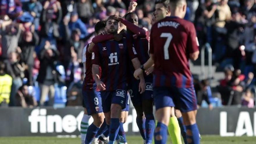 El Eldense, a romper una racha de dos meses sin ganar ante un Zaragoza en horas bajas