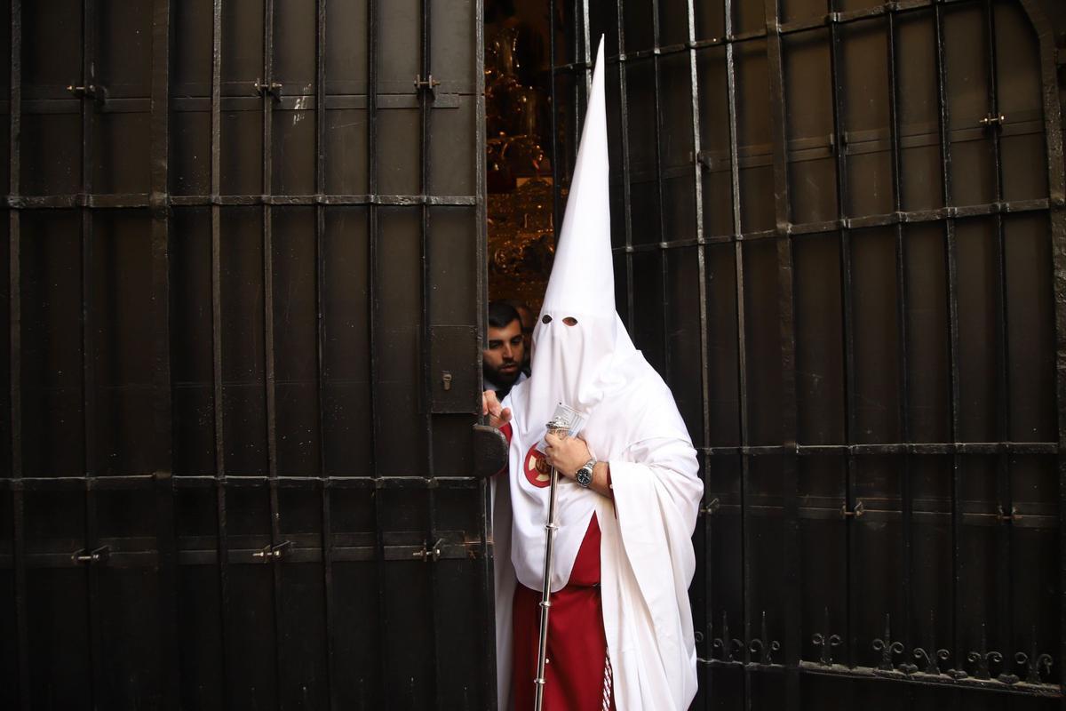 La iglesia de San Nicolás abre el camino de la Hermandad de la Sentencia La iglesia de San Nicolás abre el camino de la Hermandad de la Sentencia