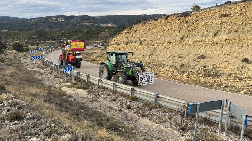 En directo: Tractoradas en varios puntos de Castellón