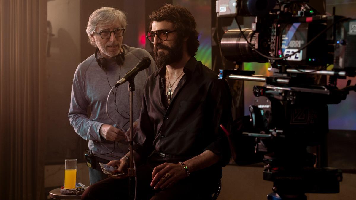 David Trueba y David Verdaguer, en la película sobre Eugenio 'Saben aquell'.