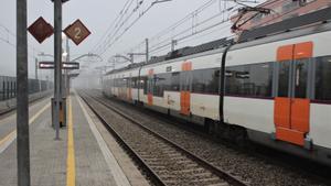 Un tren de Rodalies estacionado.