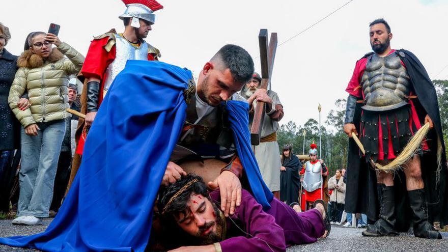 Paradela afronta el final de su escenificación tras superar los problemas que generó la lluvia