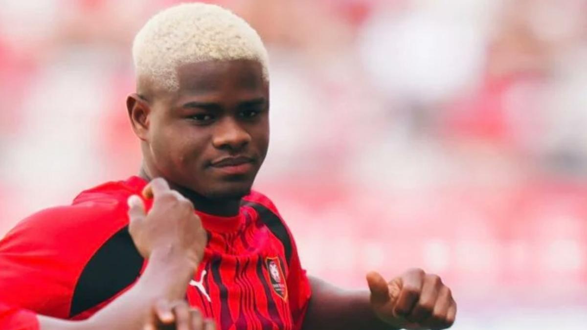 Así presentó el Rennes al Mika Faye