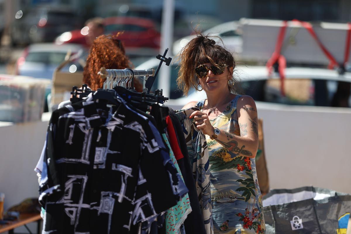 Las imágenes del mercadillo de segunda mano en Jesús