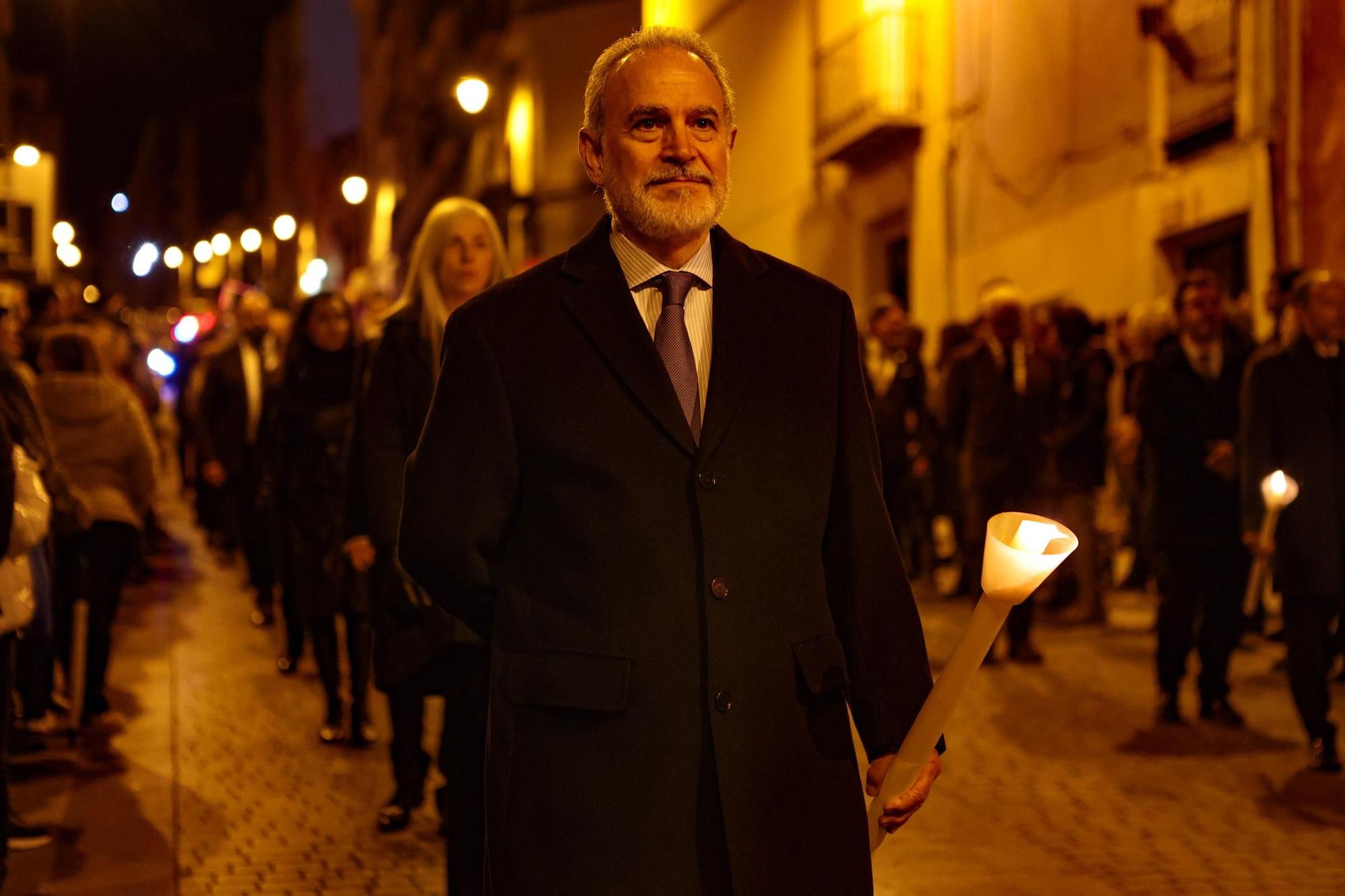 Cantos en Alcoy para rasgar el silencio