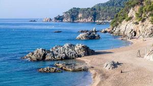 La platja de sa Boadella de Lloret de Mar. / Alex Tremps - PTCBG