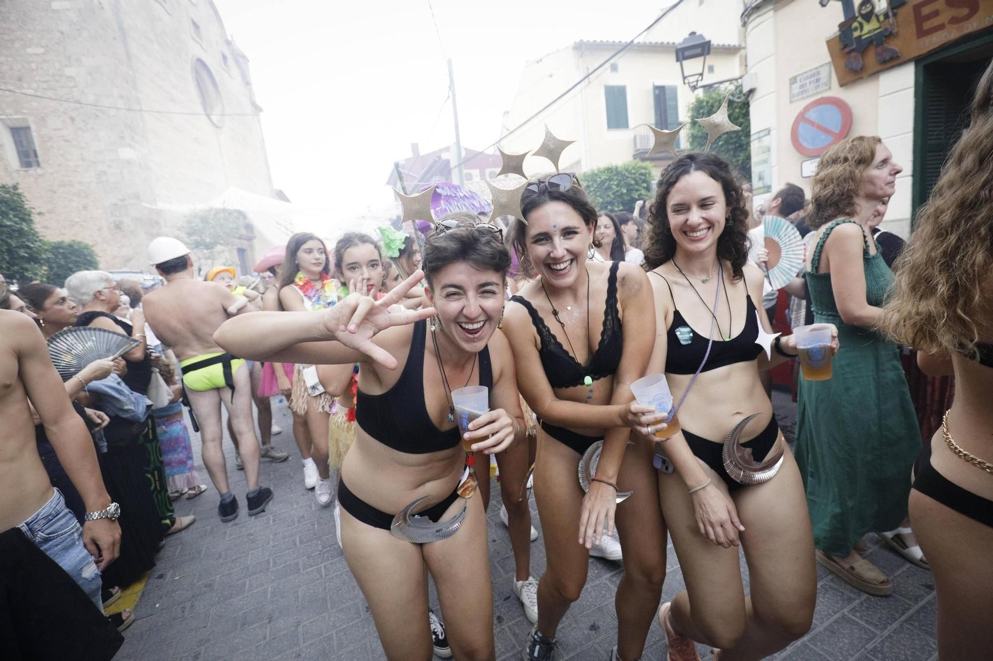 Bunyola zieht (fast) blank: Die besten Bilder vom Unterwäschelauf 2023 auf Mallorca
