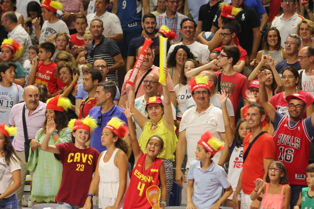 La selección vence a Venezuela en su último amistoso en España a nueve días del Eurobásket, con Pau y Marc campando a sus anchas y liderando al equipo de Scariolo en Málaga: 90-62