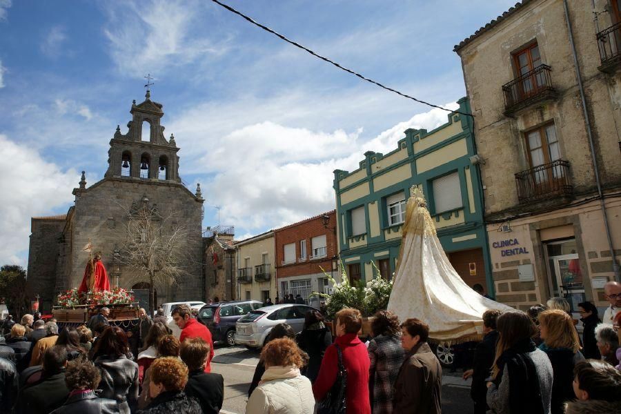 Resurrección en los pueblos de la Provincia