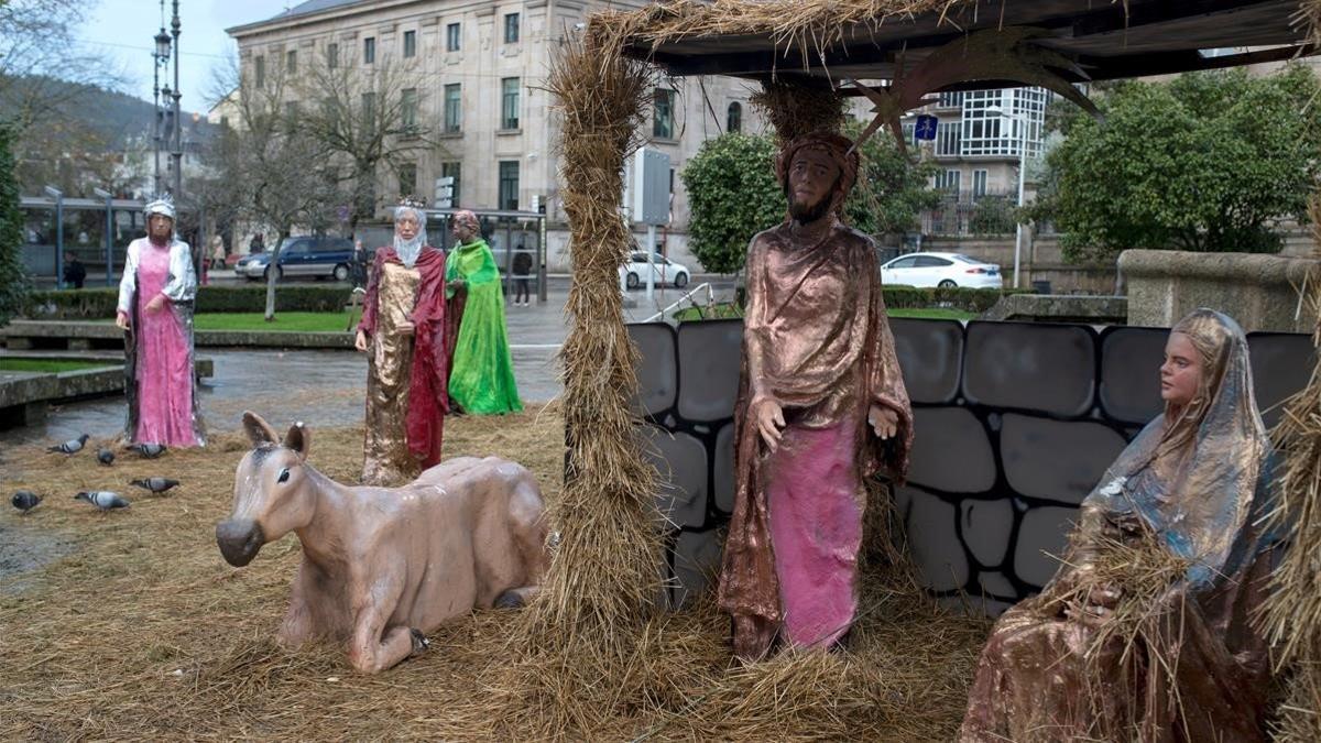 El belén de Ourense desata polémica y la ciudadanía pide su retirada