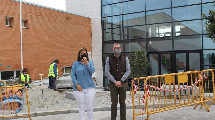 El Ayuntamiento de Baena mejora el acceso a la Biblioteca