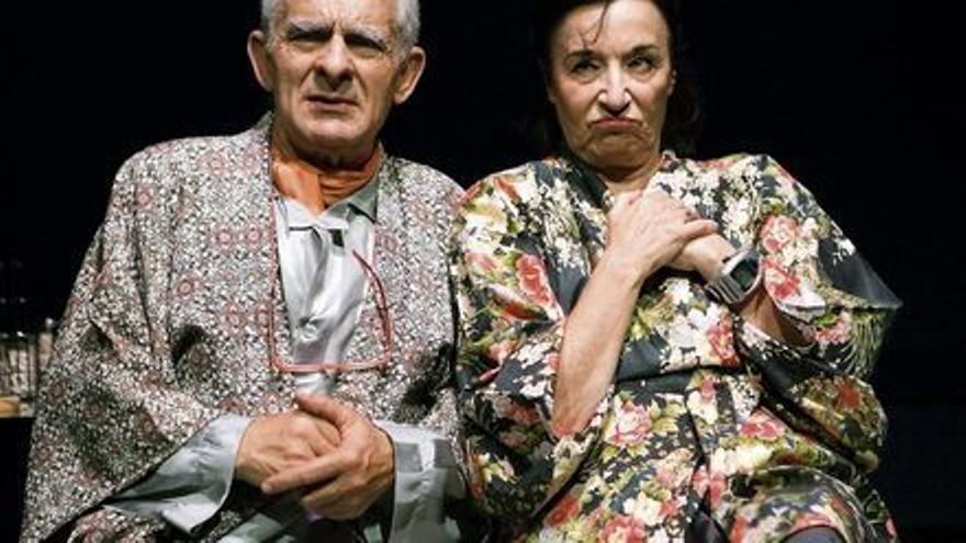 Petra Martínez y Juan Margallo, en la obra &#039;Adosados&#039;.