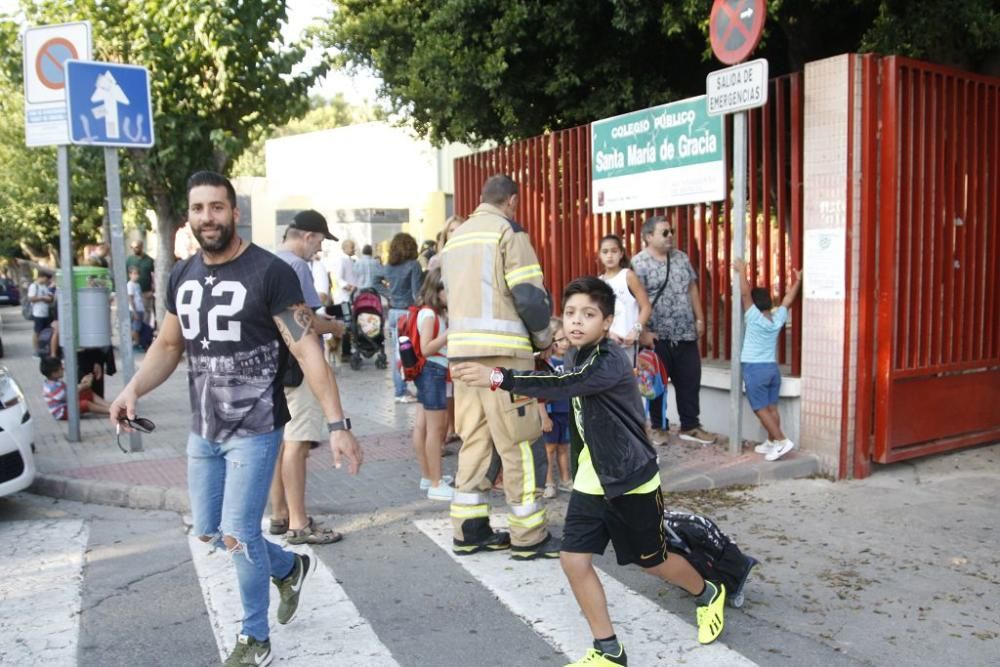 Susto en el colegio de Santa María de Gracia por un incendio en la despensa