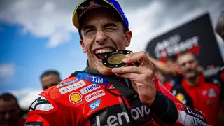 Márquez, el pillo de MotoGP, vuelve a ganar con el mismo truco de Tailandia