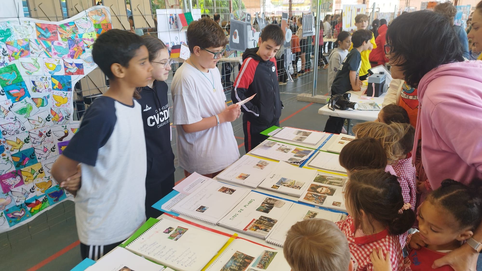 Feria del Arte en el Colegio Reconquista de Cangas de Onís